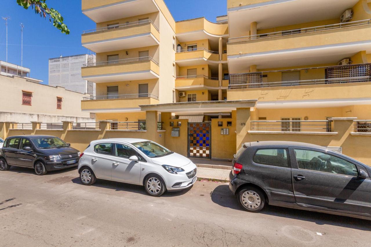 Roomy Apartment With Terrace & Parking Lecce Exteriör bild